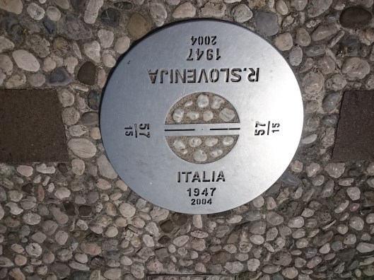 La plaque commémorative de l'ancien rideau de fer